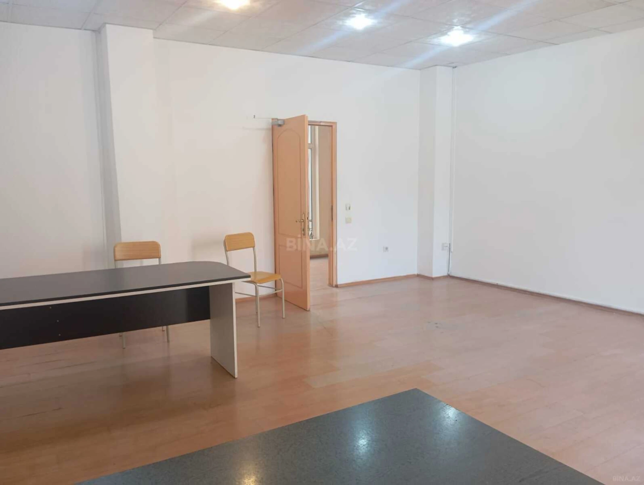 Kirayə verilir obyekt 120 m²