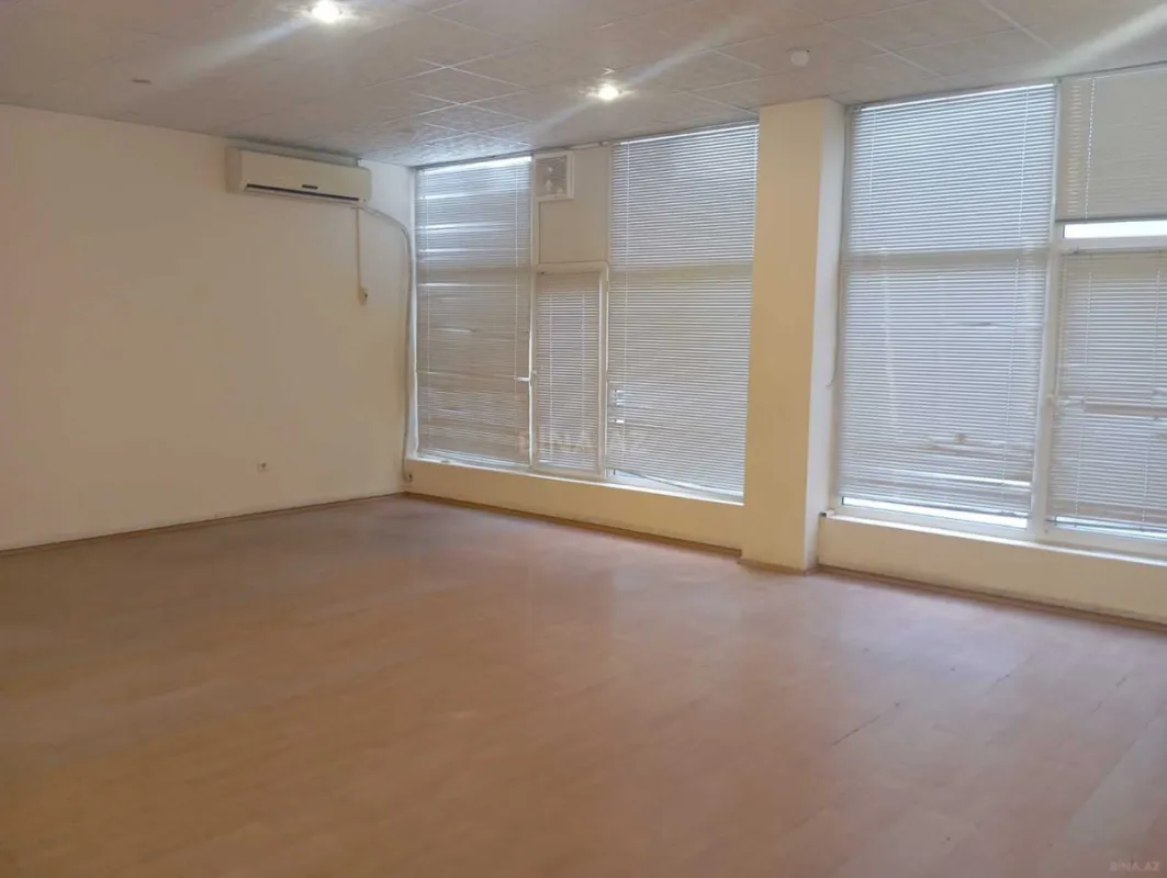 Kirayə verilir obyekt 120 m²