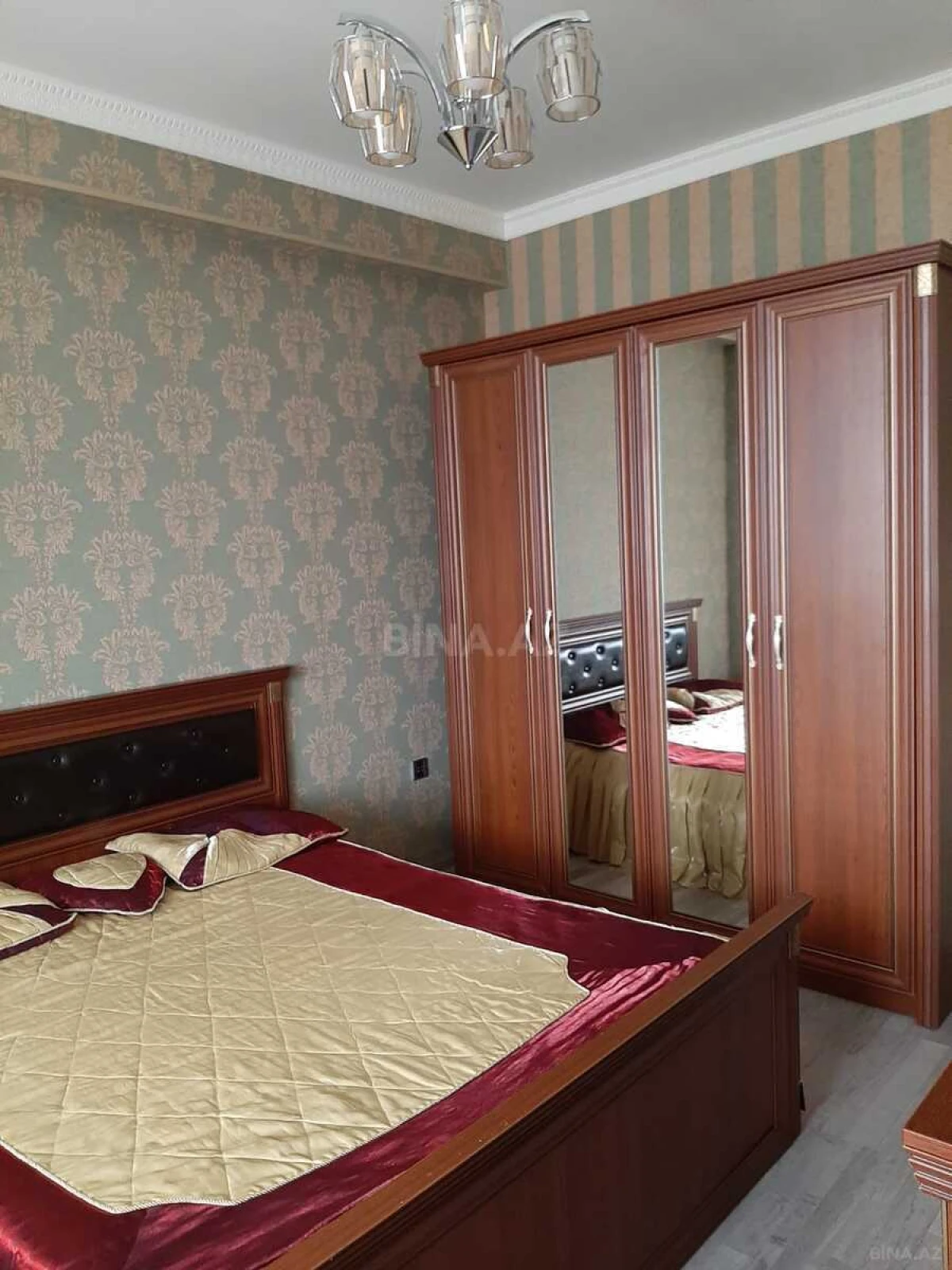 Satılır 3 otaqlı mənzil 65 m²