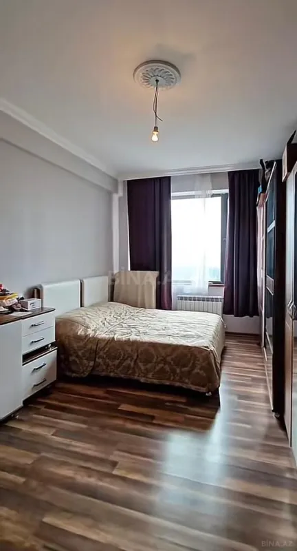 Satılır 3 otaqlı mənzil 106 m²