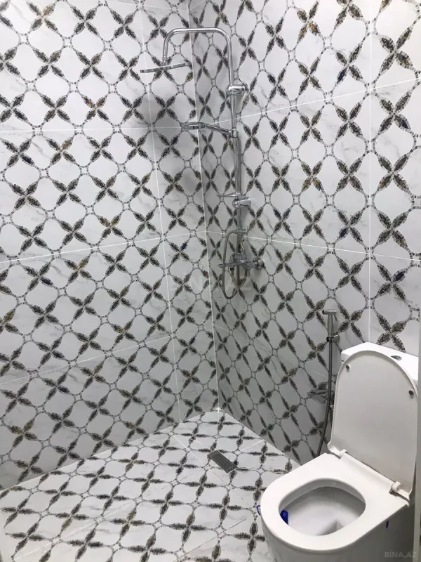 Kirayə verilir 2 otaqlı mənzil 81 m²