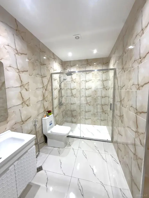 Satılır 2 otaqlı mənzil 105 m²