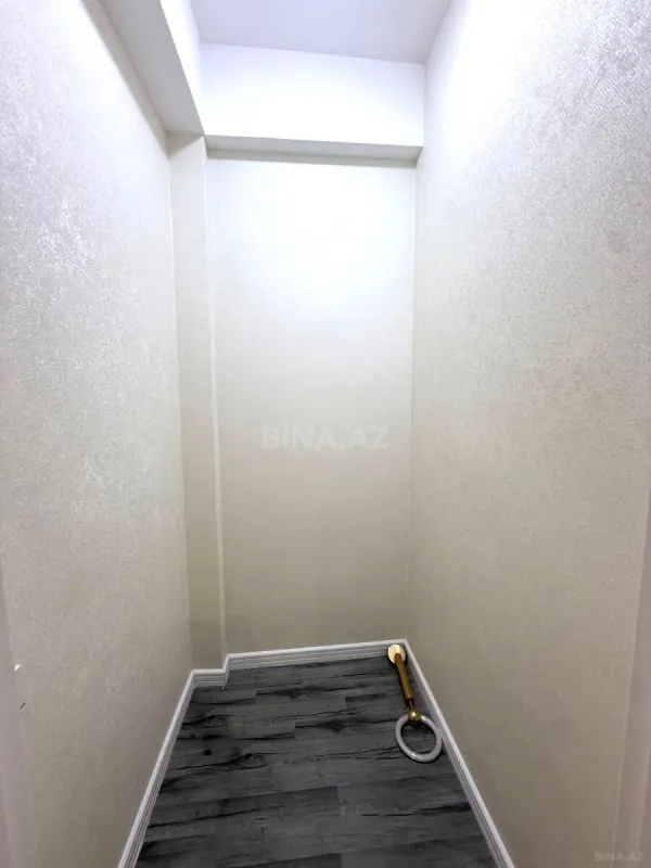 Satılır 2 otaqlı mənzil 105 m²