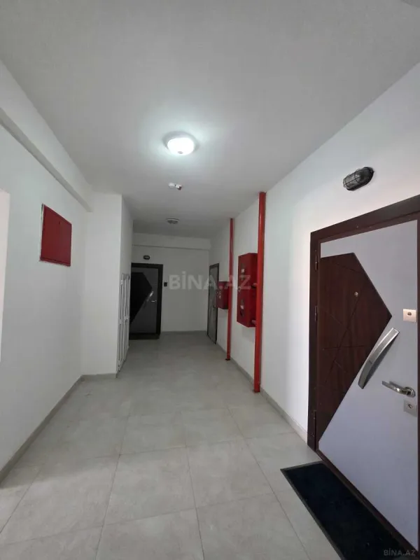 Satılır 3 otaqlı mənzil 137 m²