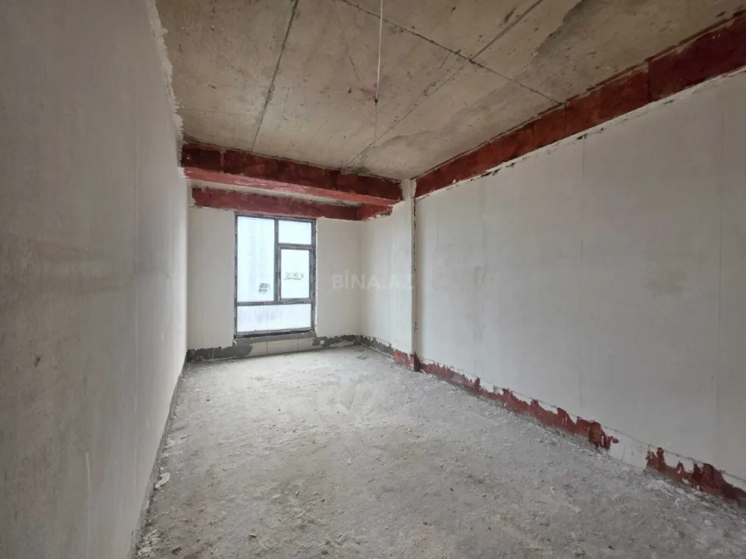 Satılır 3 otaqlı mənzil 137 m²