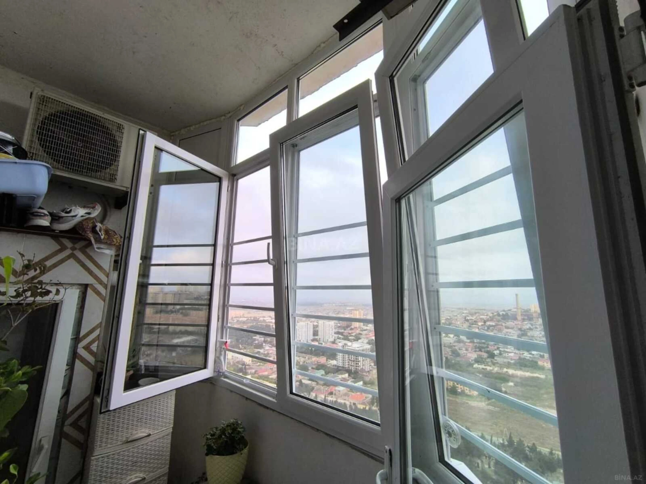 Satılır 2 otaqlı mənzil 65 m²