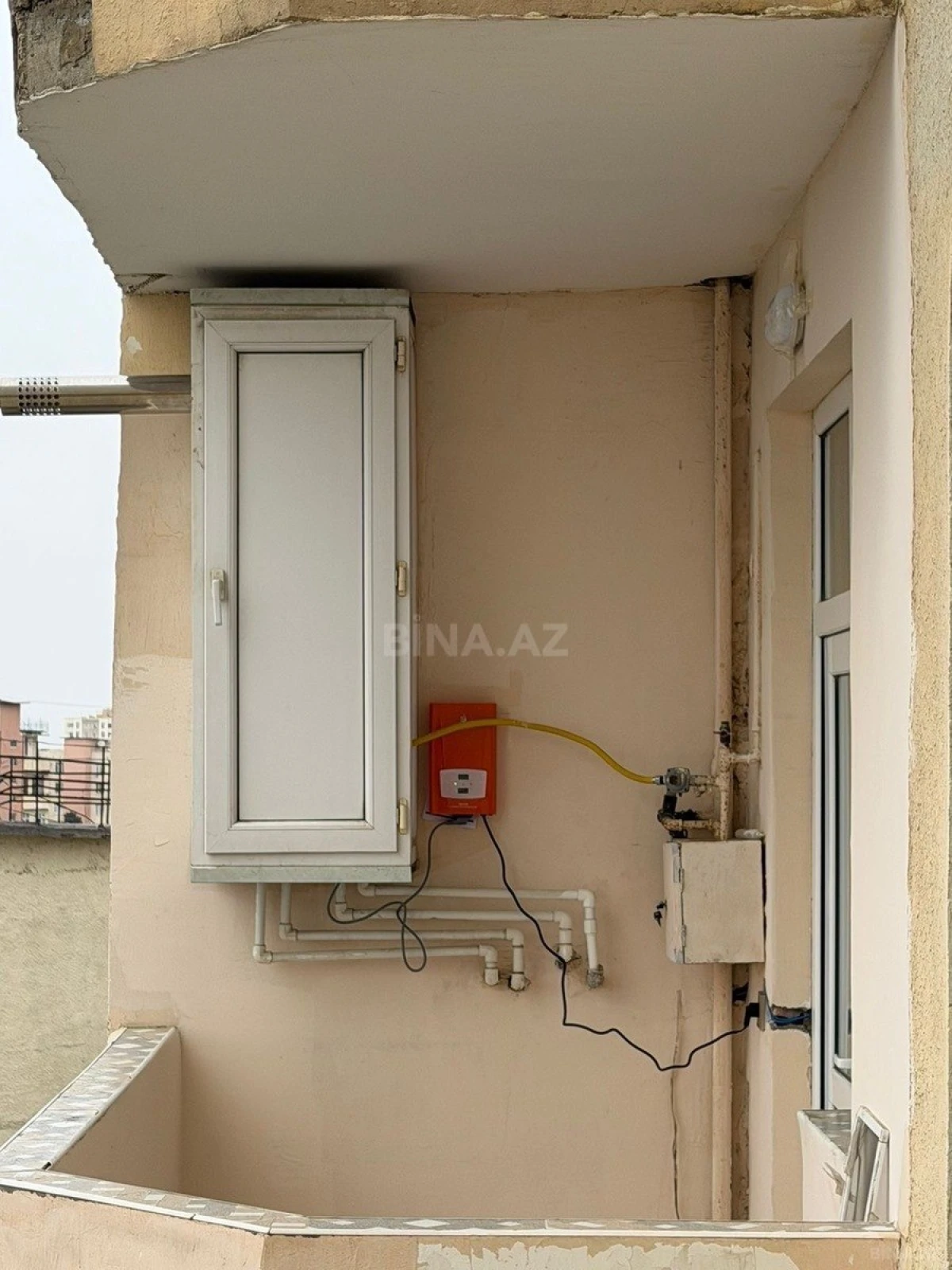 Satılır 3 otaqlı mənzil 90 m²