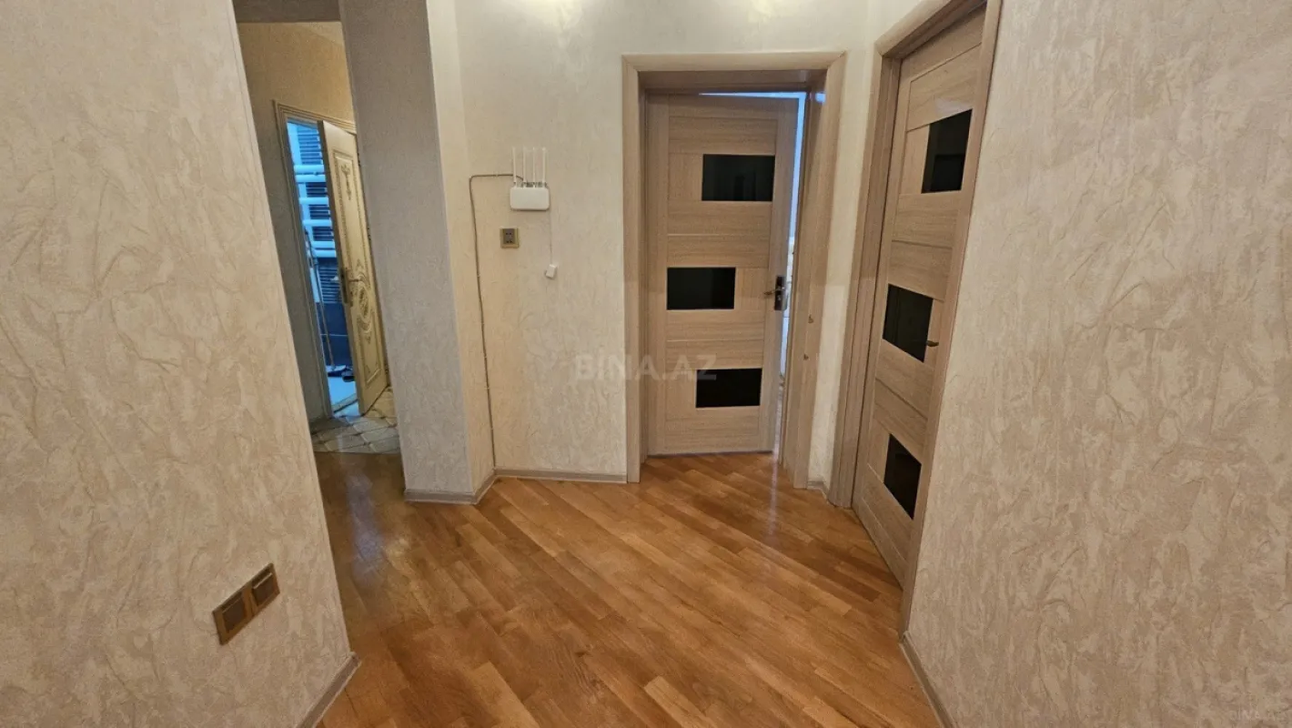 Satılır 3 otaqlı mənzil 101 m²