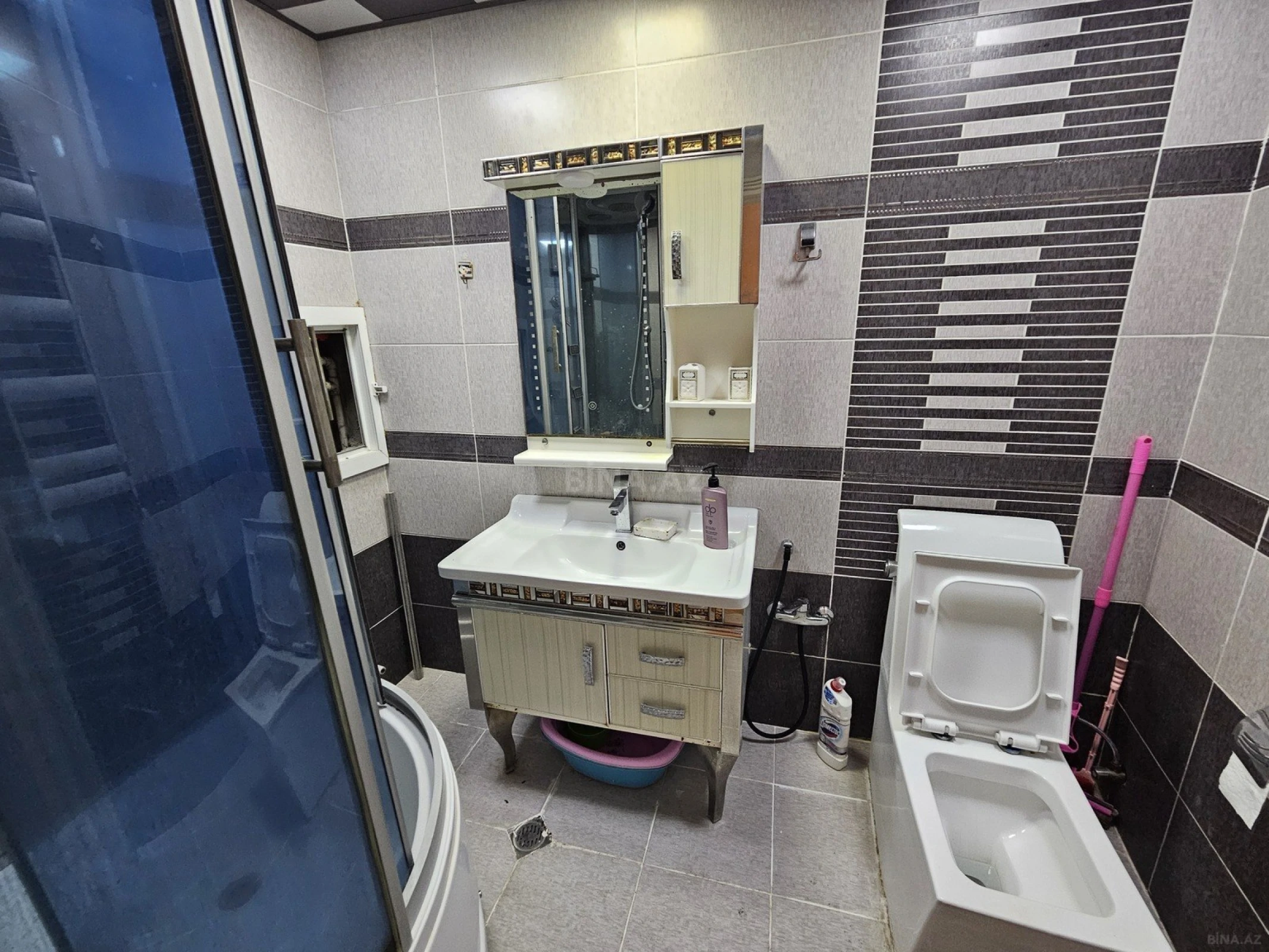 Satılır 3 otaqlı mənzil 101 m²