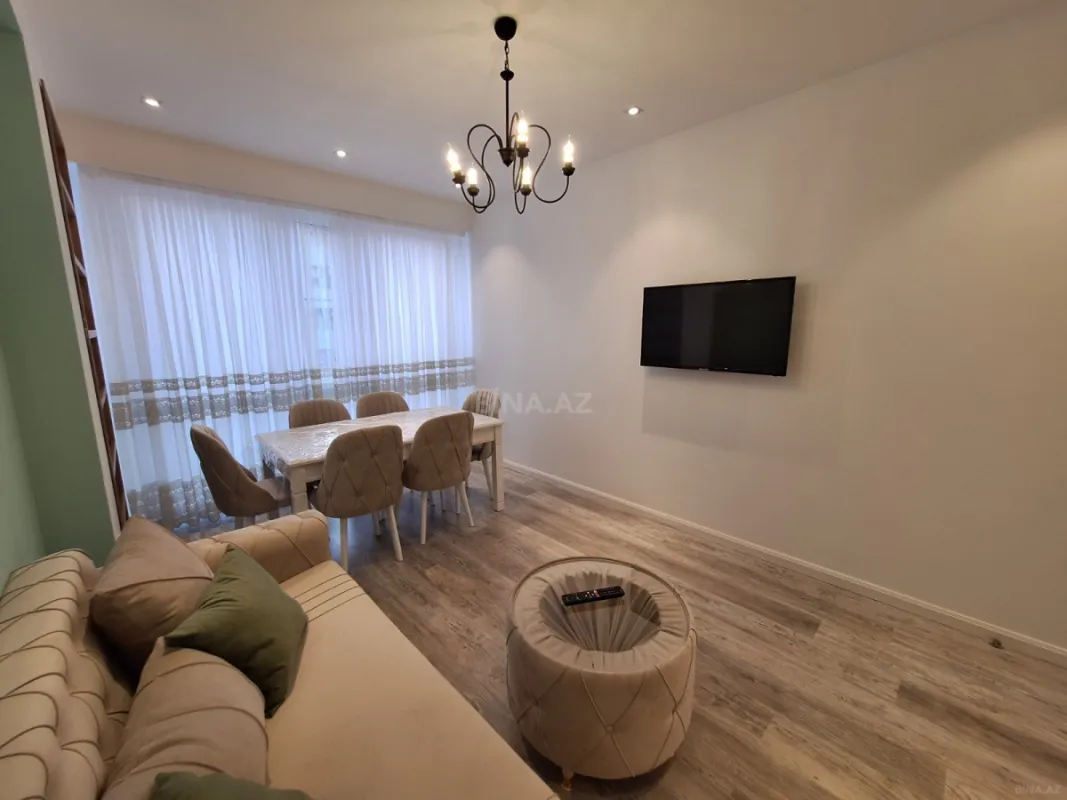 Kirayə verilir 2 otaqlı mənzil 60 m²