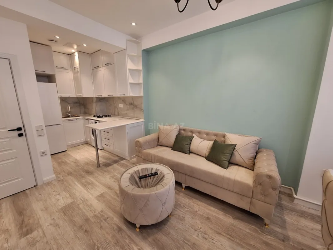 Kirayə verilir 2 otaqlı mənzil 60 m²