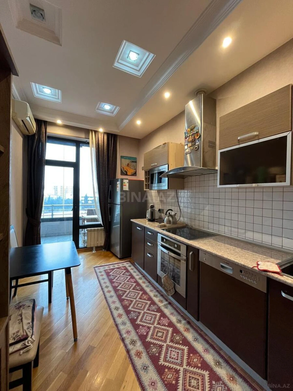 Kirayə verilir 3 otaqlı mənzil 120 m²