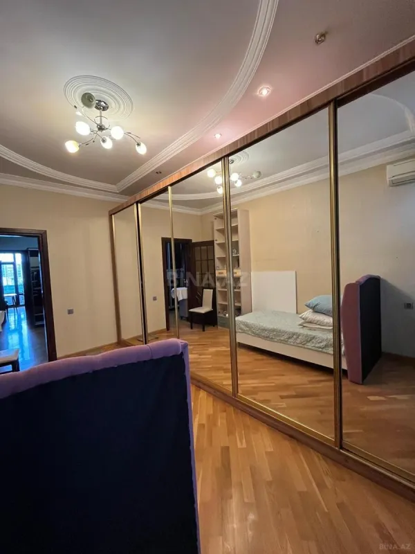 Kirayə verilir 3 otaqlı mənzil 120 m²