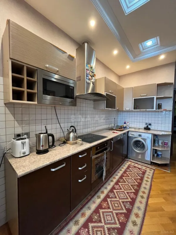 Kirayə verilir 3 otaqlı mənzil 120 m²