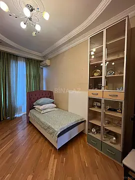 Kirayə verilir 3 otaqlı mənzil 120 m²