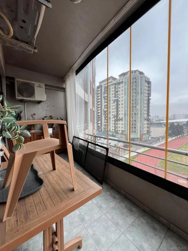 Kirayə verilir 3 otaqlı mənzil 120 m²