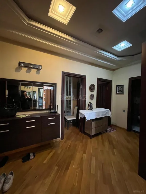 Kirayə verilir 3 otaqlı mənzil 120 m²