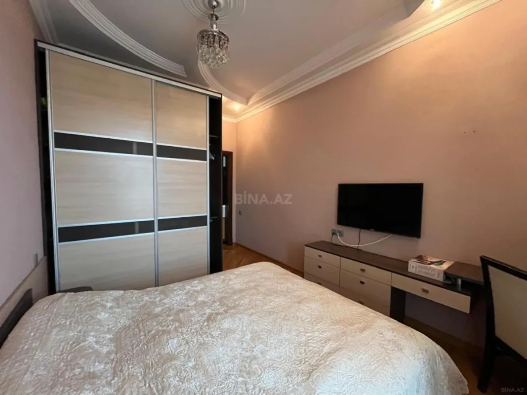 Kirayə verilir 3 otaqlı mənzil 120 m²