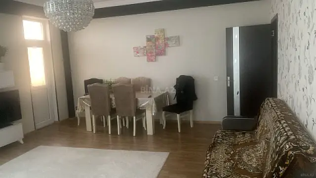 Satılır 2 otaqlı mənzil 101 m²