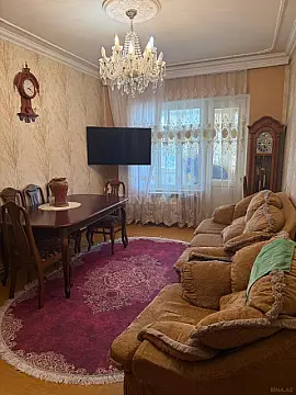 Satılır 4 otaqlı mənzil 105 m²