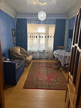 Satılır 4 otaqlı mənzil 105 m²