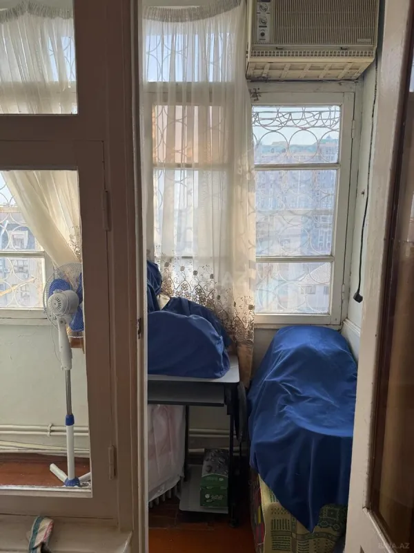 Satılır 4 otaqlı mənzil 105 m²