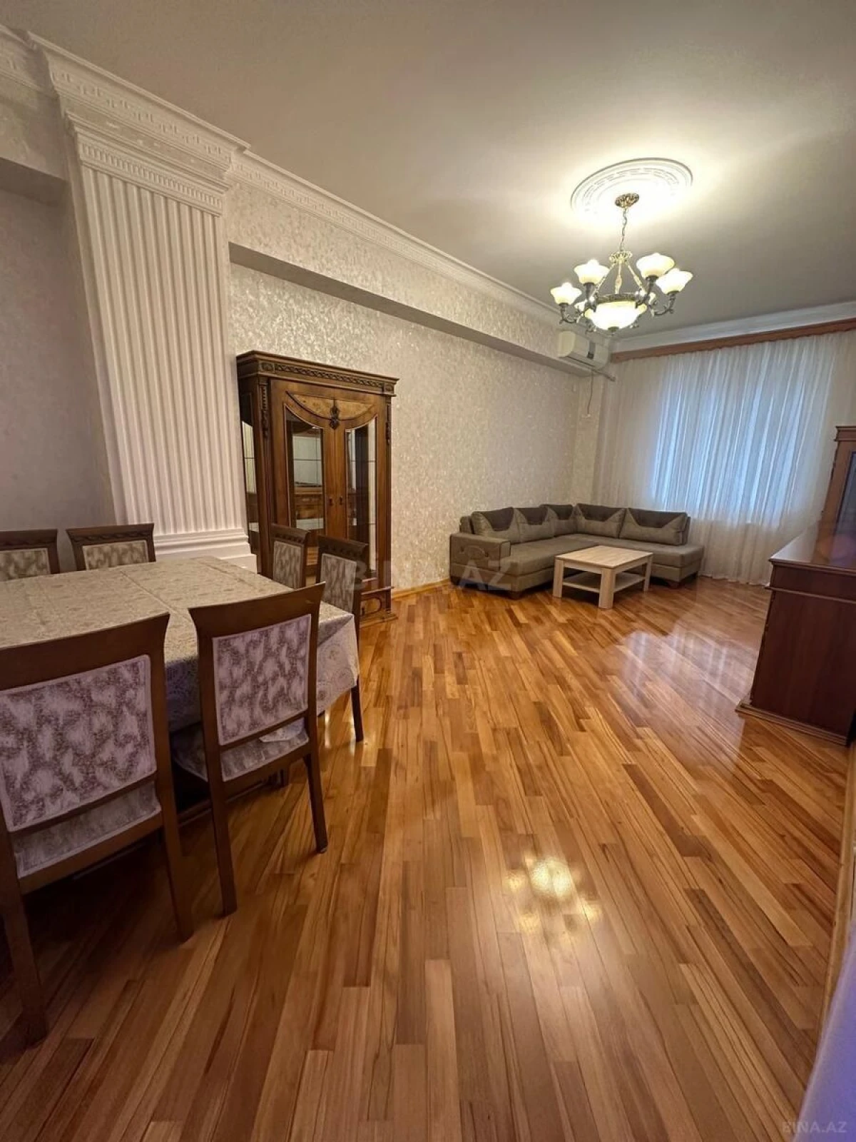 Kirayə verilir 3 otaqlı mənzil 135 m²