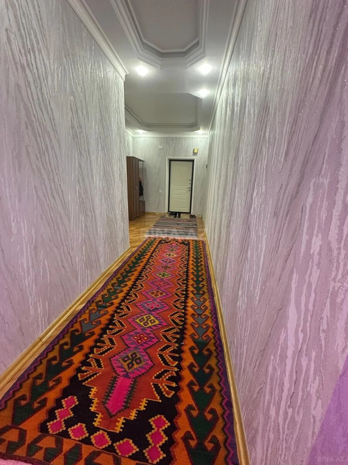 Kirayə verilir 3 otaqlı mənzil 135 m²