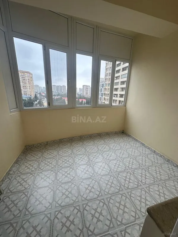 Kirayə verilir 3 otaqlı mənzil 135 m²
