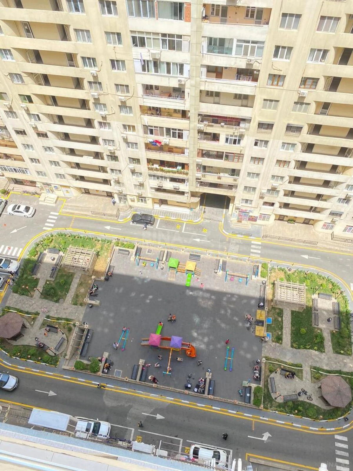 Kirayə verilir 2 otaqlı mənzil 70 m²