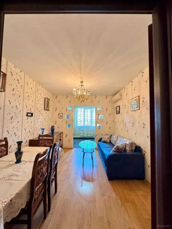 Kirayə verilir 2 otaqlı mənzil 70 m²