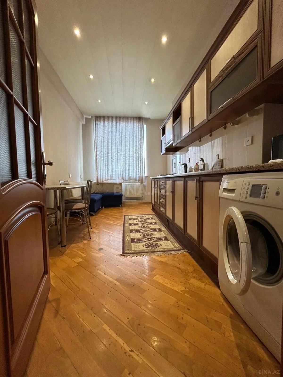 Kirayə verilir 2 otaqlı mənzil 91 m²