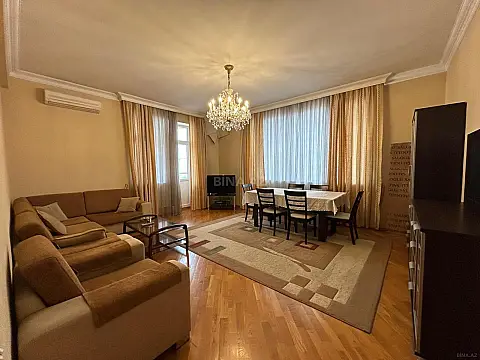 Kirayə verilir 2 otaqlı mənzil 91 m²