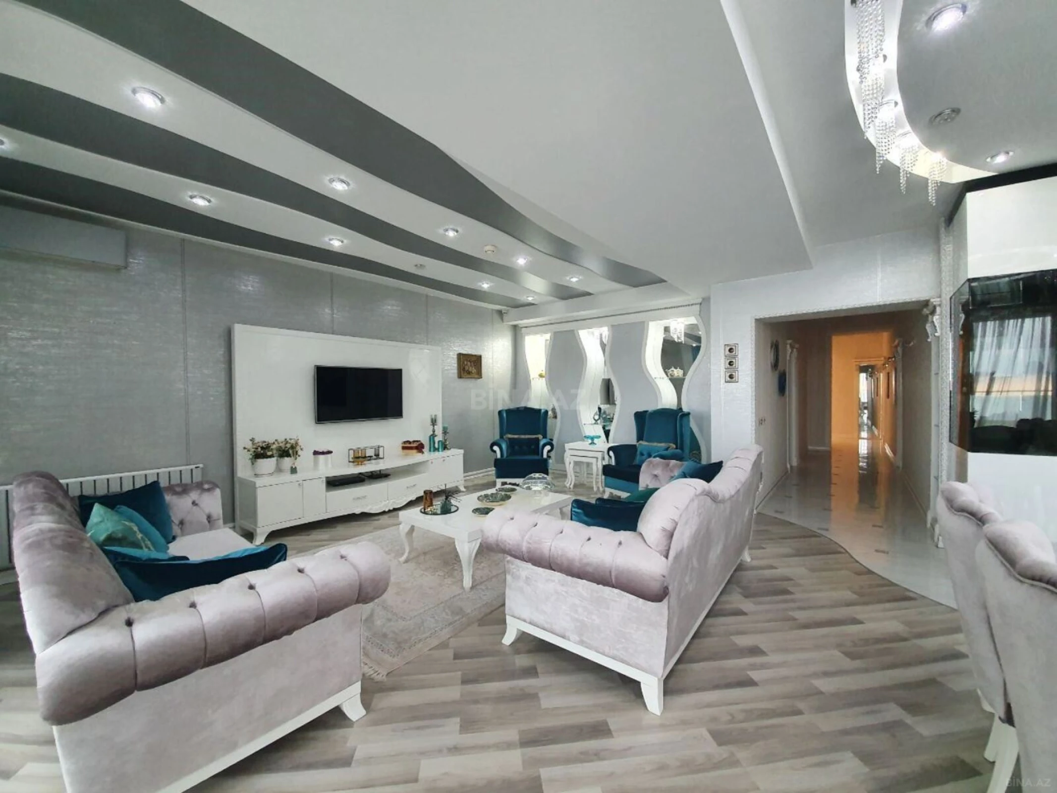 Kirayə verilir 6 otaqlı mənzil 400 m²