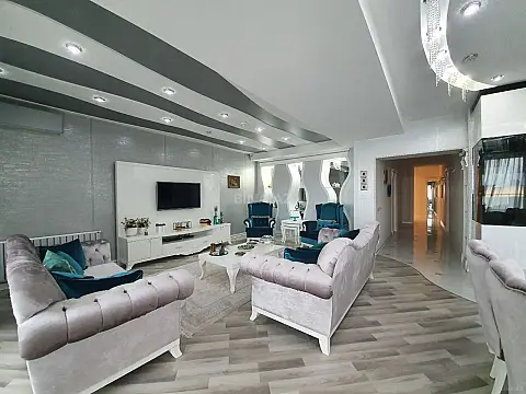 Kirayə verilir 6 otaqlı mənzil 400 m²