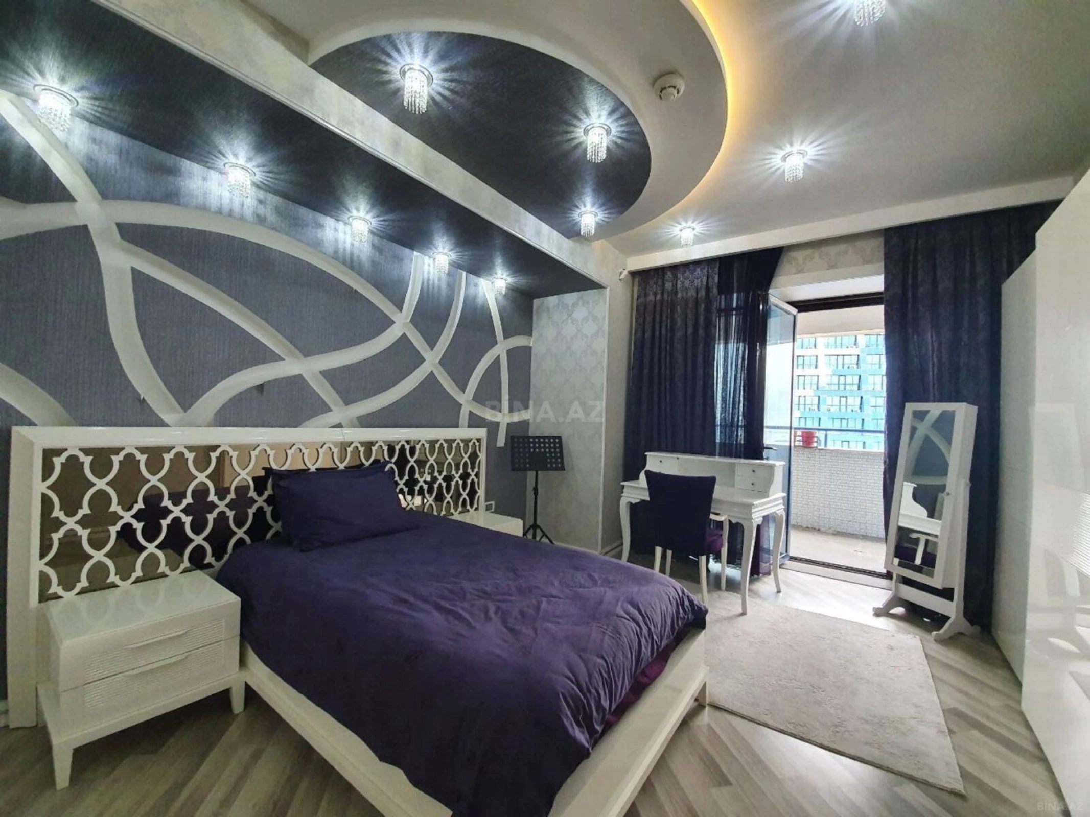 Kirayə verilir 6 otaqlı mənzil 400 m²