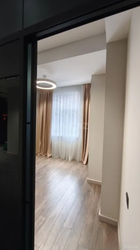 Satılır 3 otaqlı mənzil 74 m²