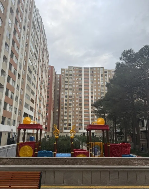 Satılır 3 otaqlı mənzil 74 m²