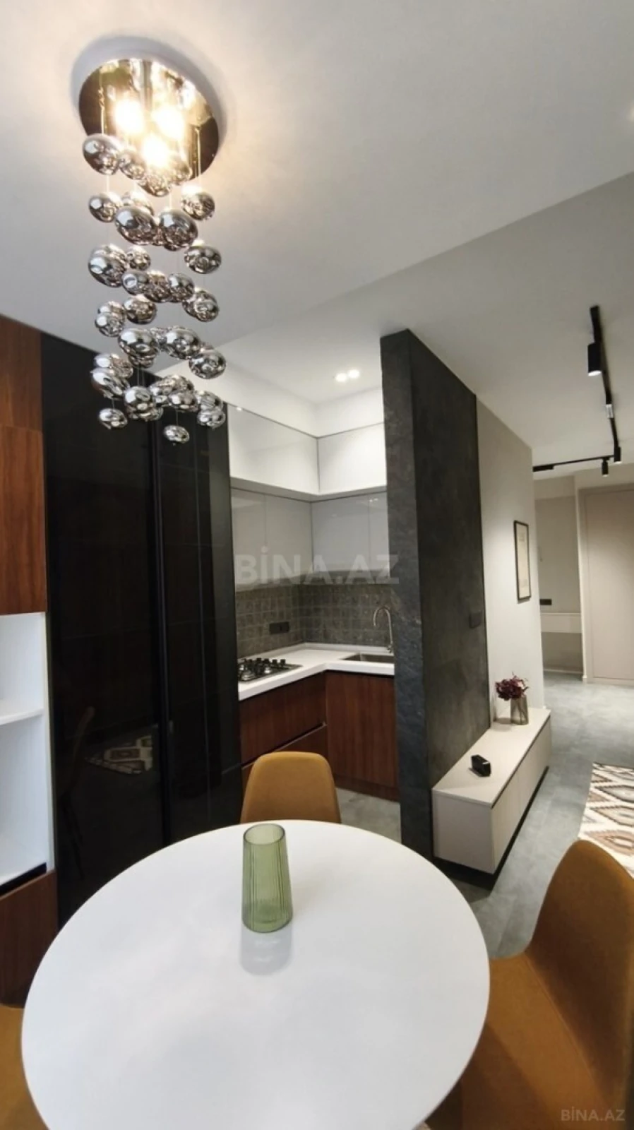 Satılır 3 otaqlı mənzil 74 m²