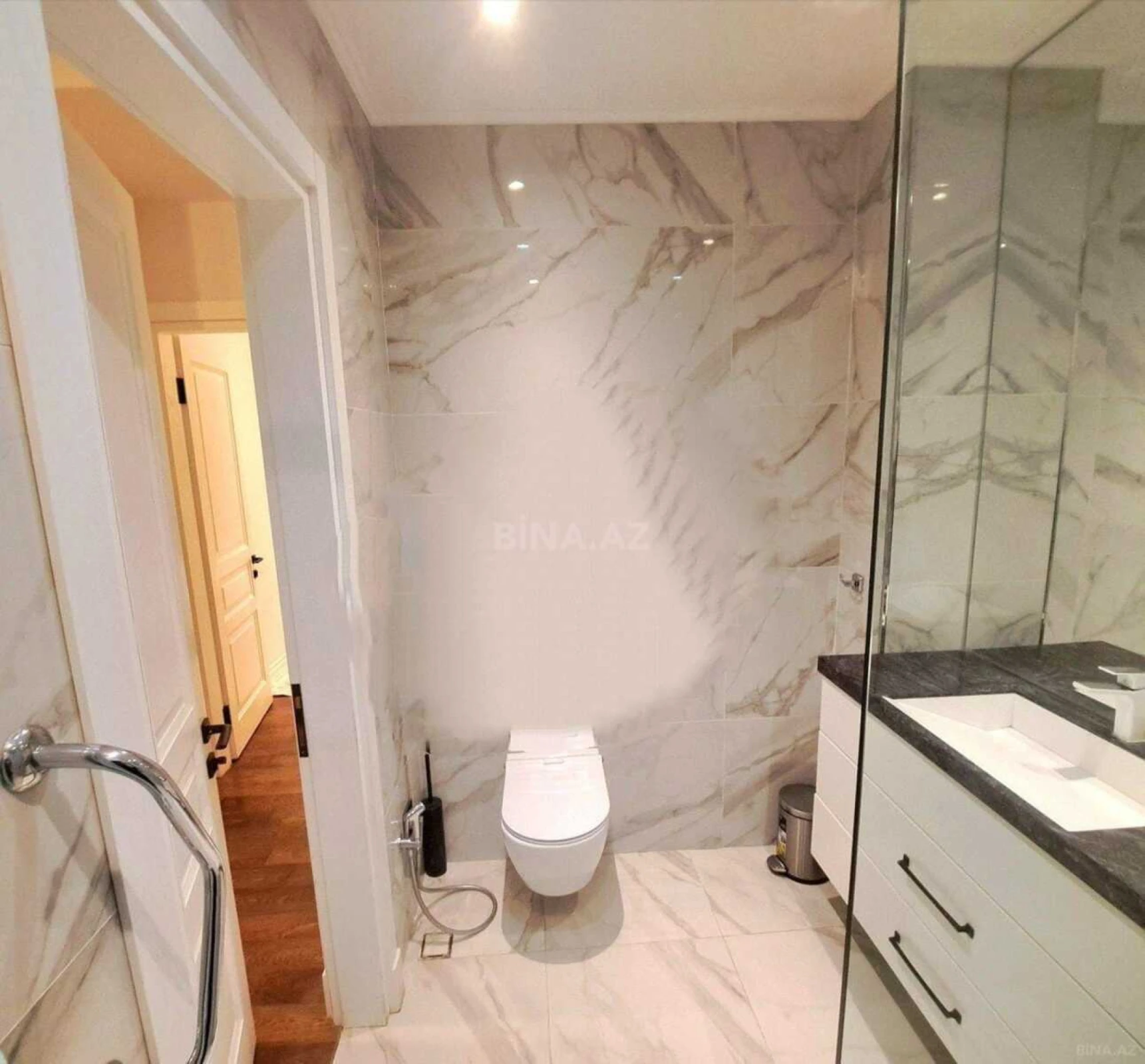 Kirayə verilir 3 otaqlı mənzil 125 m²