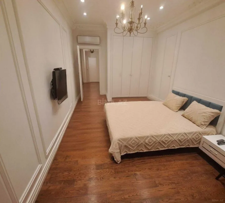 Kirayə verilir 3 otaqlı mənzil 125 m²