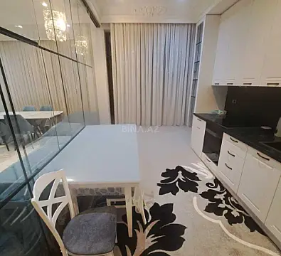 Kirayə verilir 3 otaqlı mənzil 125 m²