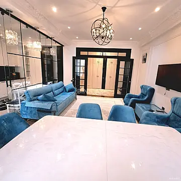 Kirayə verilir 3 otaqlı mənzil 125 m² — Bakı, İnşaatçılar 3 otaq 125.00 m²