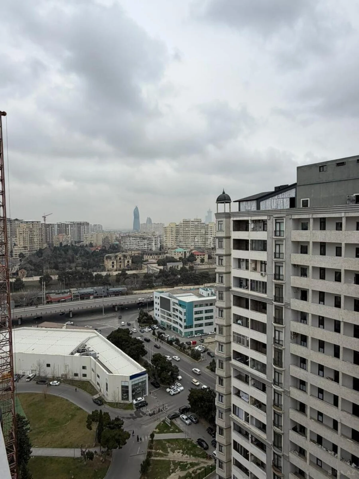 Satılır 2 otaqlı mənzil 70 m²