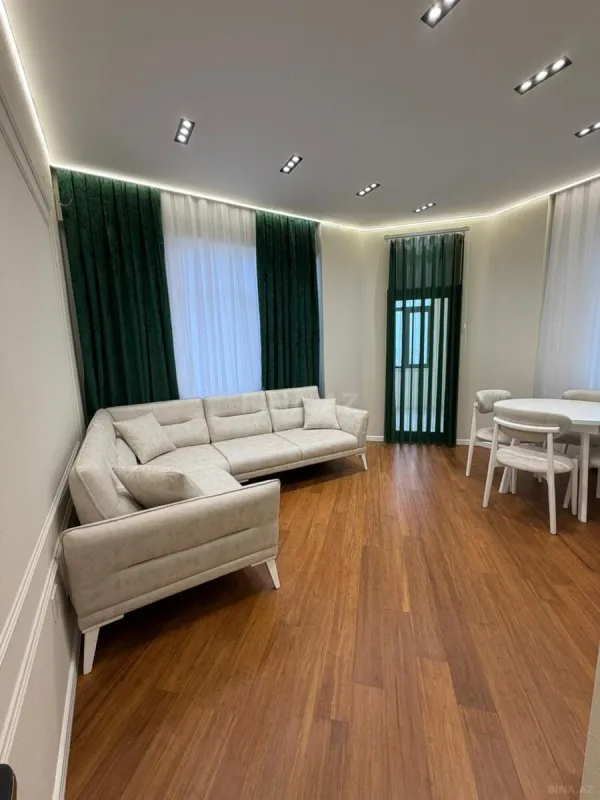 Satılır 2 otaqlı mənzil 70 m²