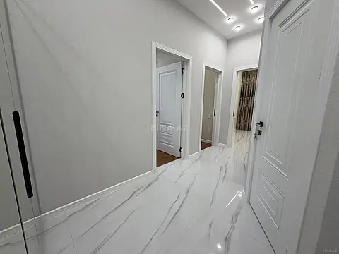 Satılır 2 otaqlı mənzil 70 m²