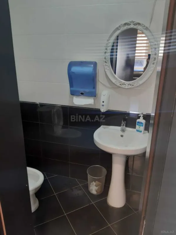 Satılır obyekt 1350 m²