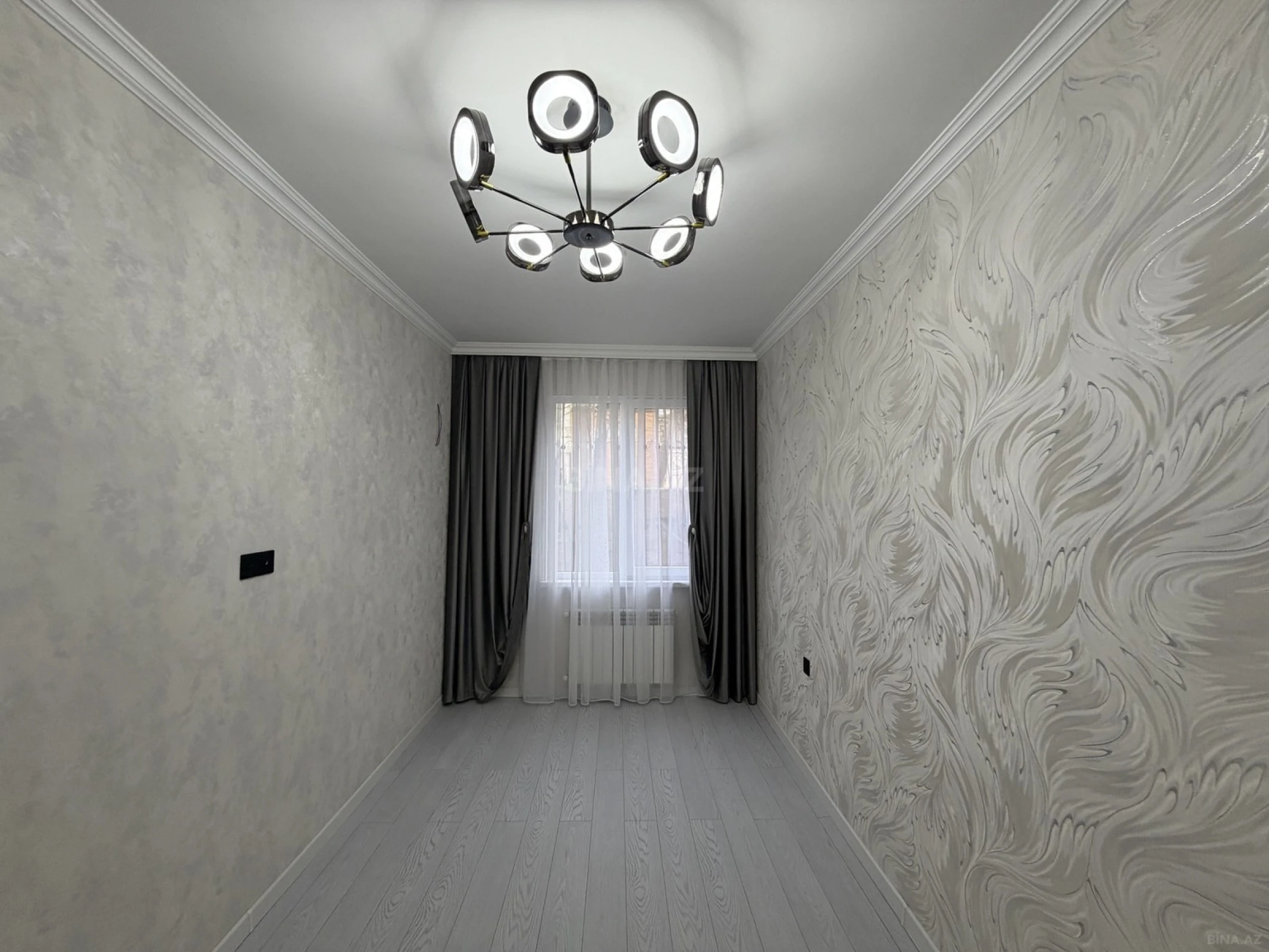 Satılır 2 otaqlı mənzil 55 m²