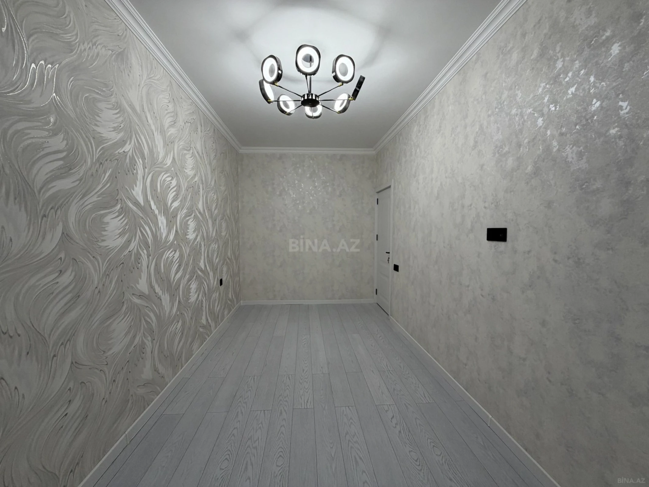 Satılır 2 otaqlı mənzil 55 m²