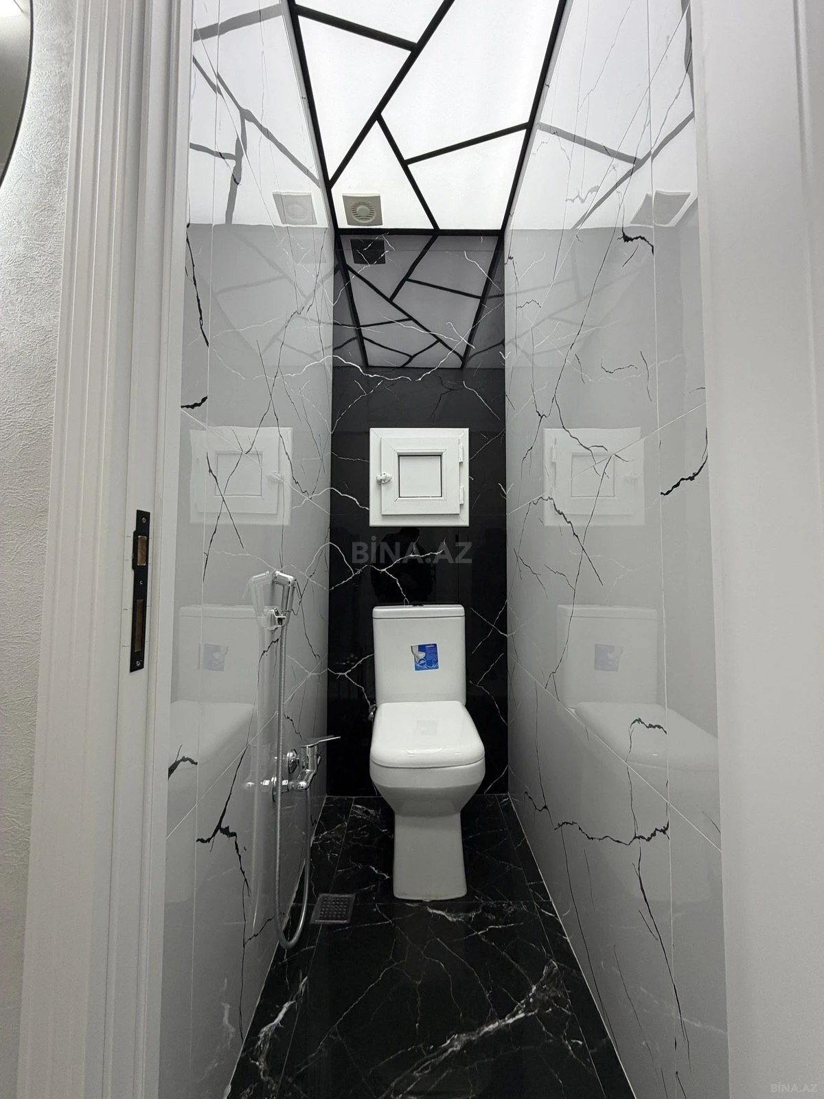 Satılır 2 otaqlı mənzil 55 m²